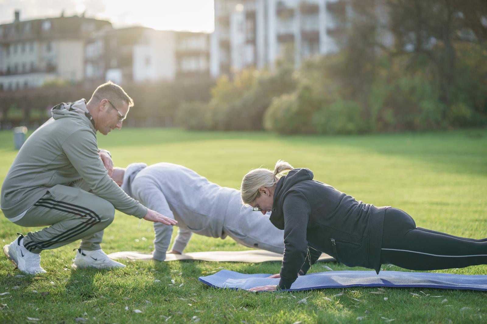 Outdoor Personal Training im Park in Lübeck mit Andreas Vosse